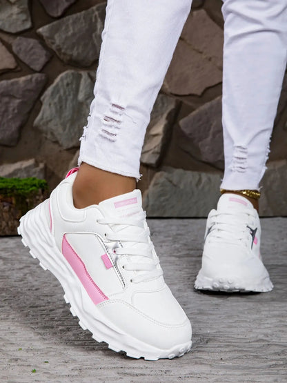 Metro Pace Classic Sneaker